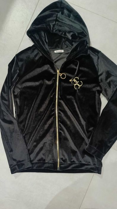 Bluza czarna welurowa rozm 38