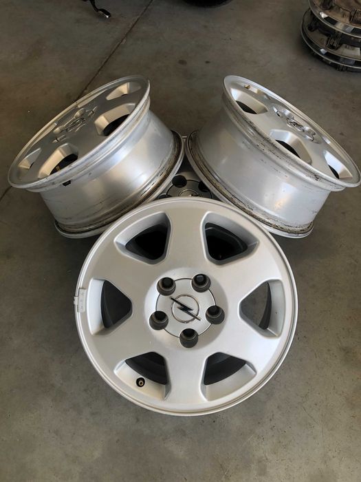 FELGI OPEL ZAFIRA 4 szt 100 zł