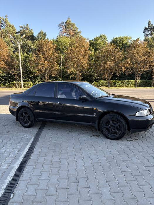 Audi A4 b5 автомобіль