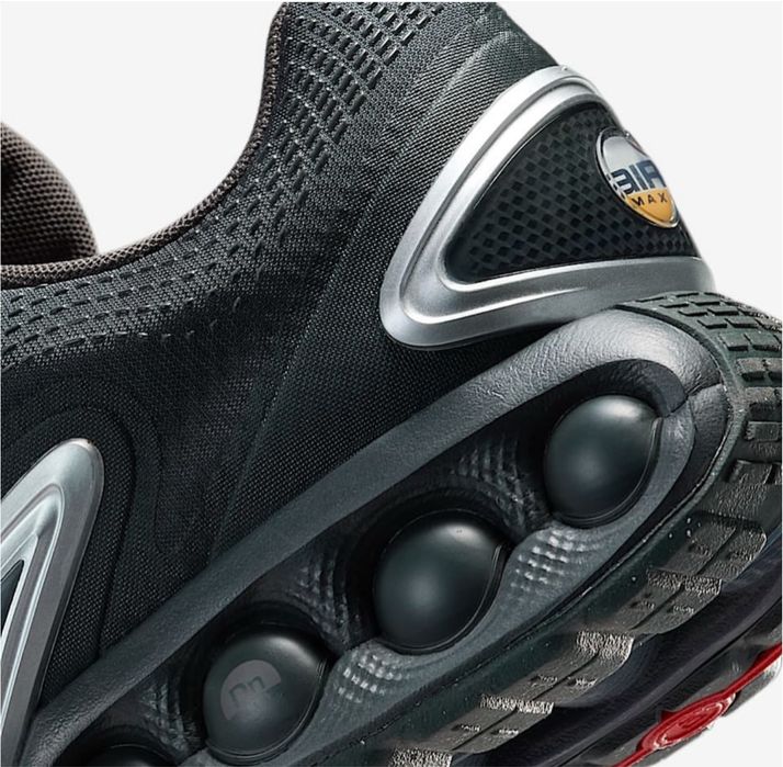 Чоловічі оригінальні кросівки Nike Air Max DN