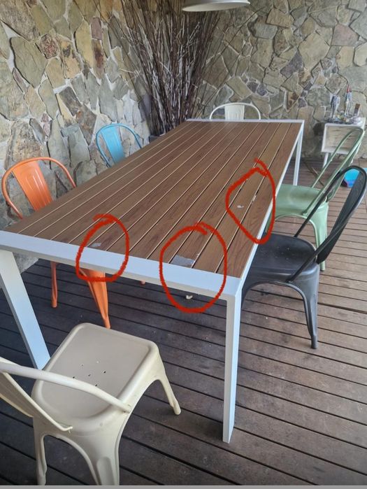 À venda: mesa e 6 cadeiras

Motivo: mudança

Valor de cada cadeira: 62