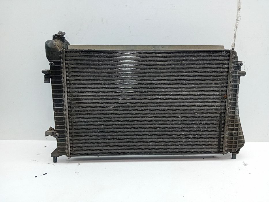 Radiador do intercooler VOLKSWAGEN Passat (3C2)