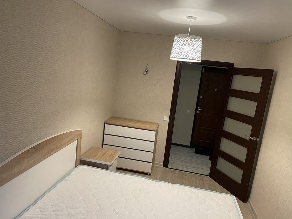 Подобово. Власник. Біля ТРЦ Глобал. Звітні документи