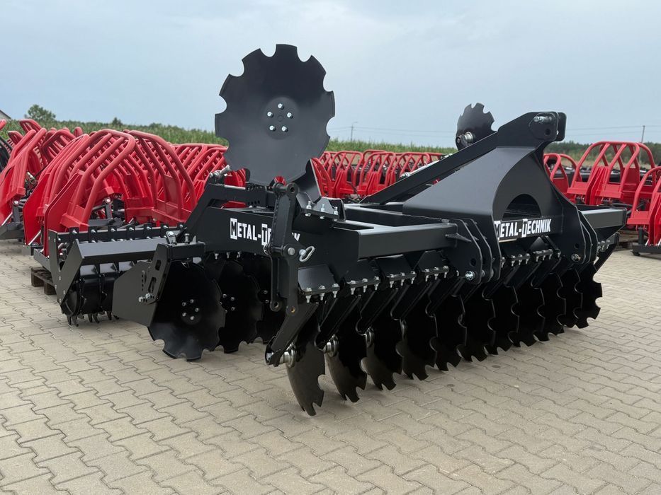 Brona talerzowa Agregat talerzowy 2,5m 2,7m 3,0m wał daszkowy rurowy