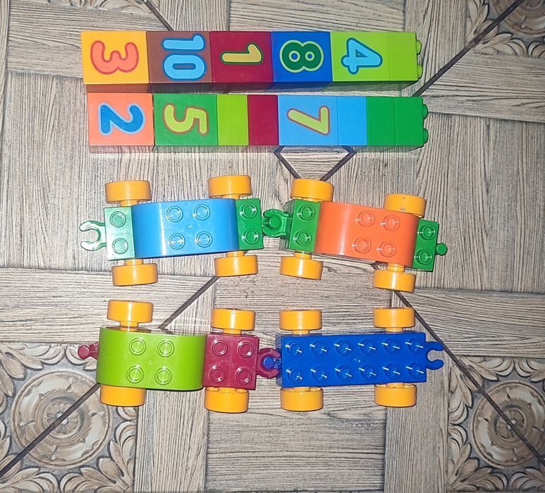 Игрушки в отличном состоянии от 6+месяцев