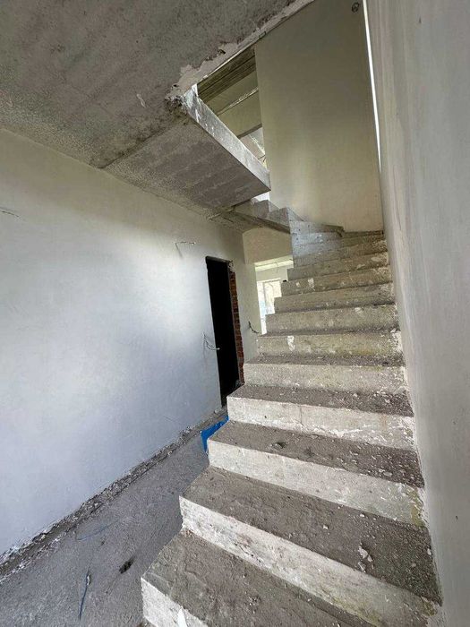 Продам дуплекс 130м2 №2 з гаражем біля Велесу в районі Софіївка