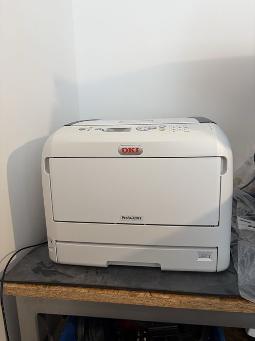Profesjonalny zestaw do nadruków – Transmatic REV 3S + OKI Pro8432WT A3 White Toner