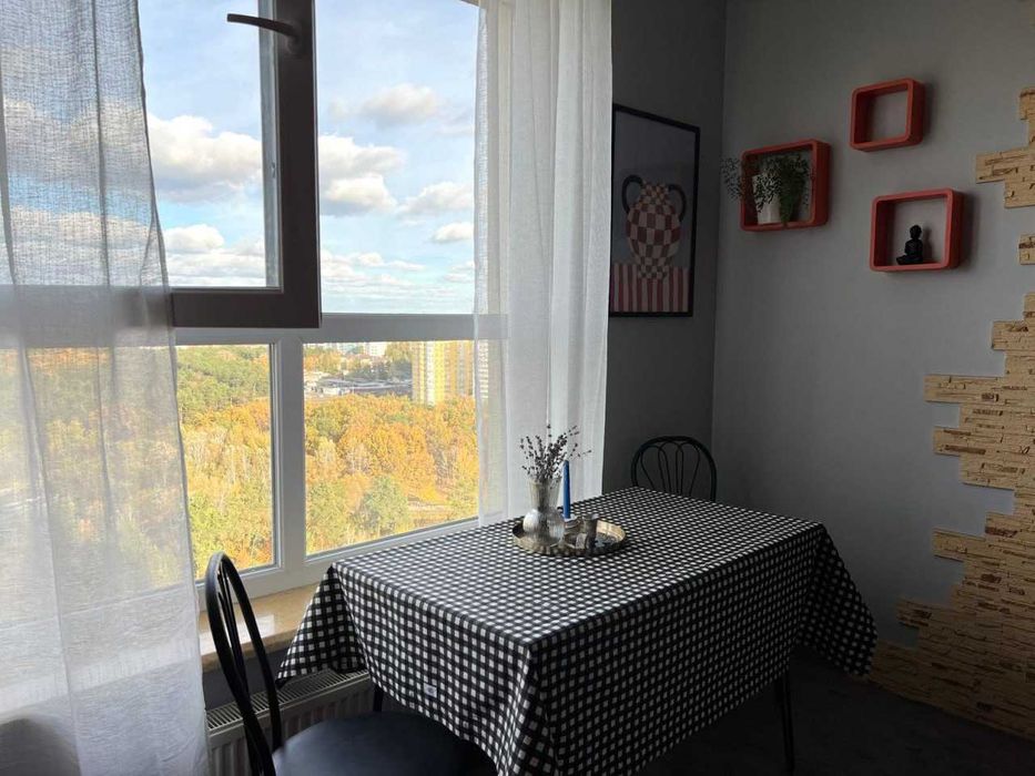 Оренда квартири в ЖК "Паркові озера", вул. Воскресенська