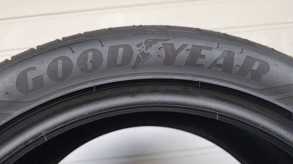4 sztuki opony lato 245/45/18 Goodyear Asymmetric3 96W (OL597/OH)
