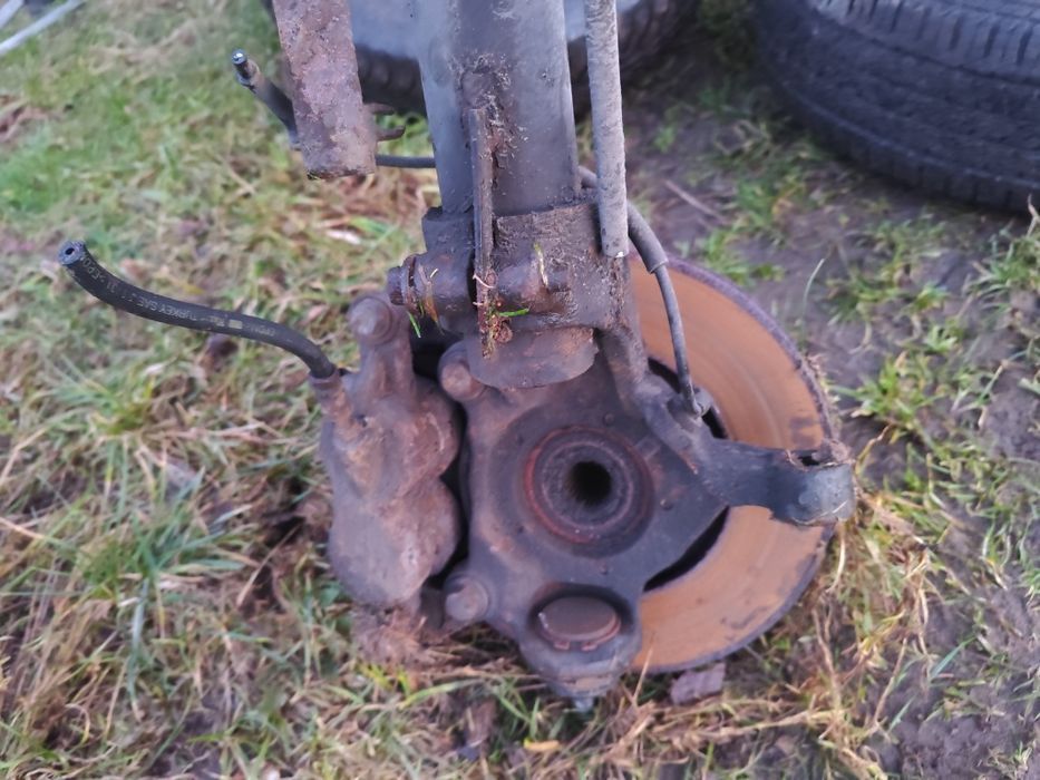 Ford Transit MK7 2.2 TDCi Mcpherson prawy lewy przód amortyzator sprężyna piasta zwrotnica