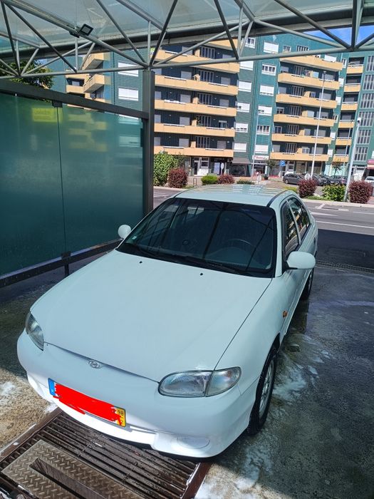 Hyundai Accent 1998 1.3 GLS 12V