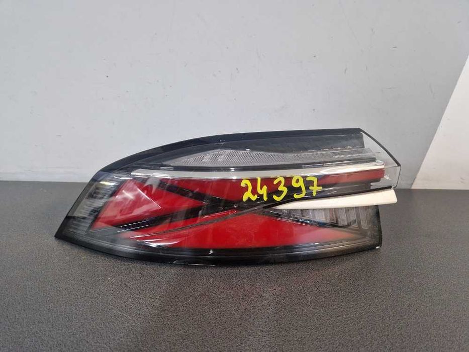 MG HS II 2  24 r.- Lampa Tył Lewa