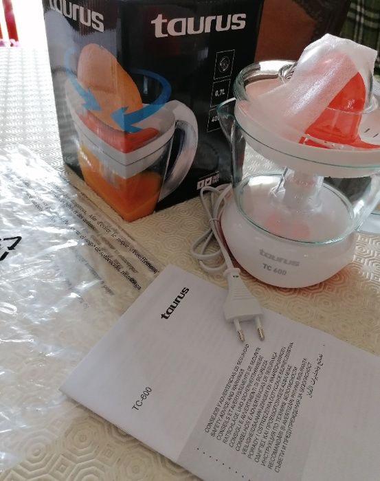 Espremedor de Citrinos Taurus NOVO