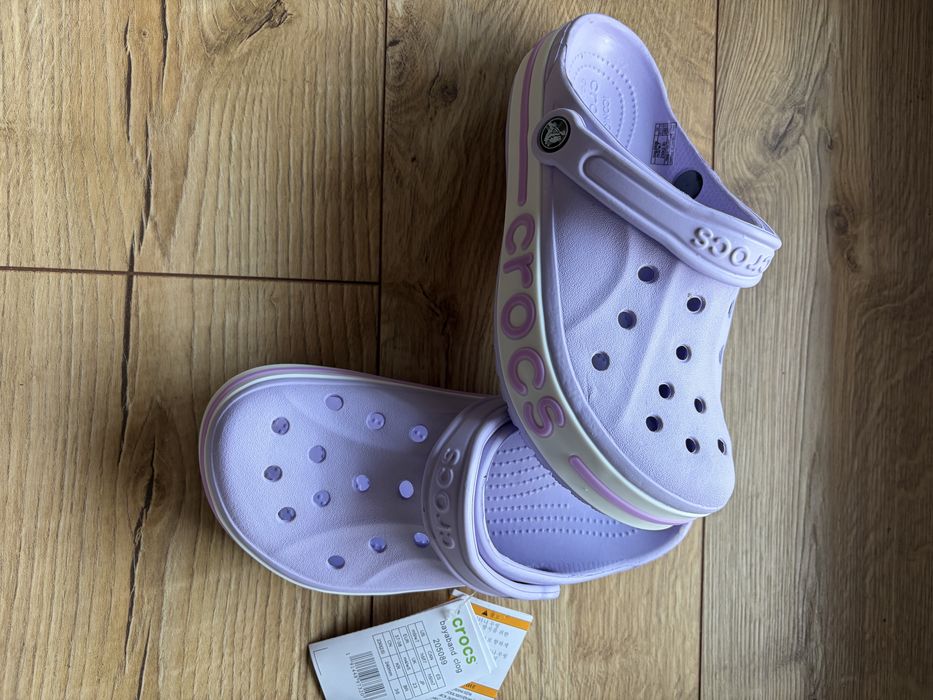 Fioletowe klapki crocs na lato 37-38