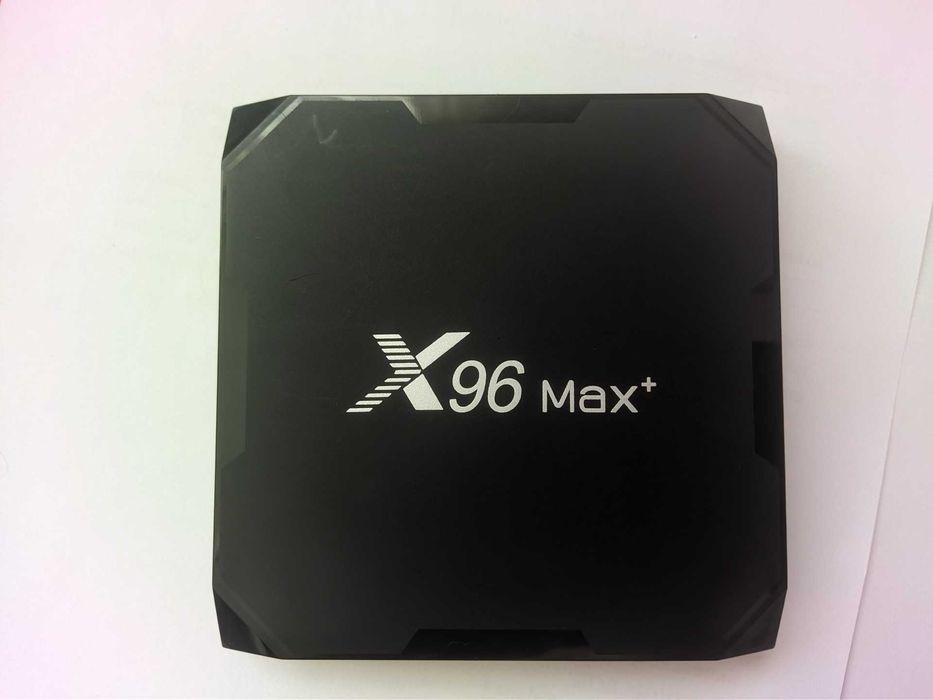 Смарт ТВ приставка X96 MAX Plus 4/32 Android TV 9