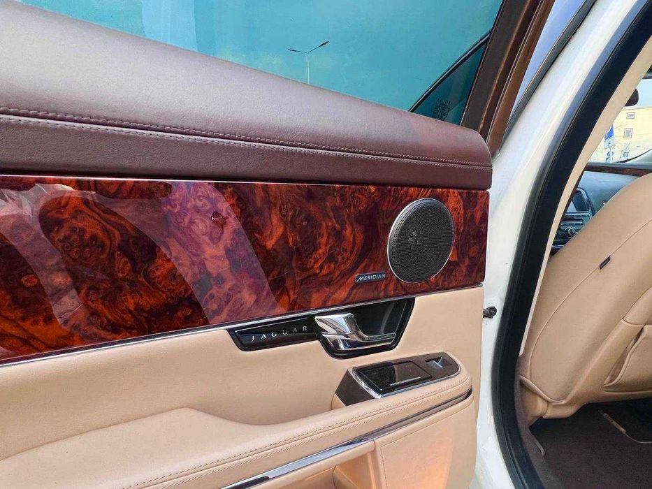 Продам Jaguar XJ 2013 - 3.0 бензин RWD Premium - відмінний стан