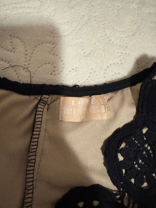 Чорне мереживне плаття