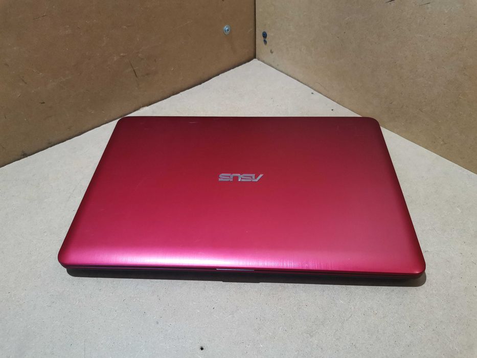 Ноутбук Asus VivoBook / 15.6"- FullHD / i5- 7200U / 8 DDR4 / 256 M.2 / GeForce 940MX - 2GB