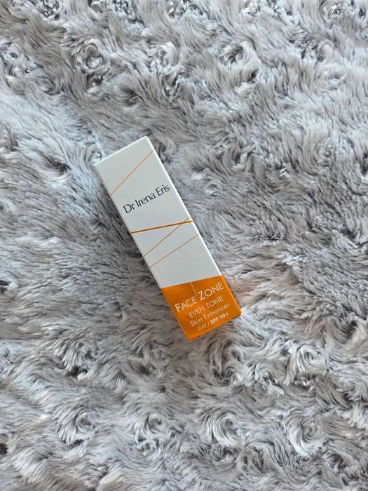 Tonujący krem antyrodnikowy Face Zone Even Tone Skin Enhancer Dr Irena Eris 10 ml