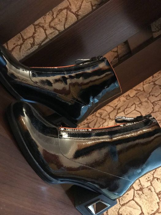 Продам ботинки Anna Lucci