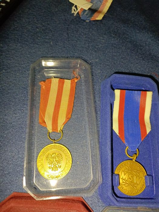 Medale i odznaczenia