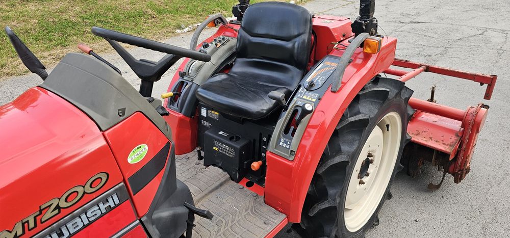 Mitsubishi MT 200 Трактор Мінітрактор