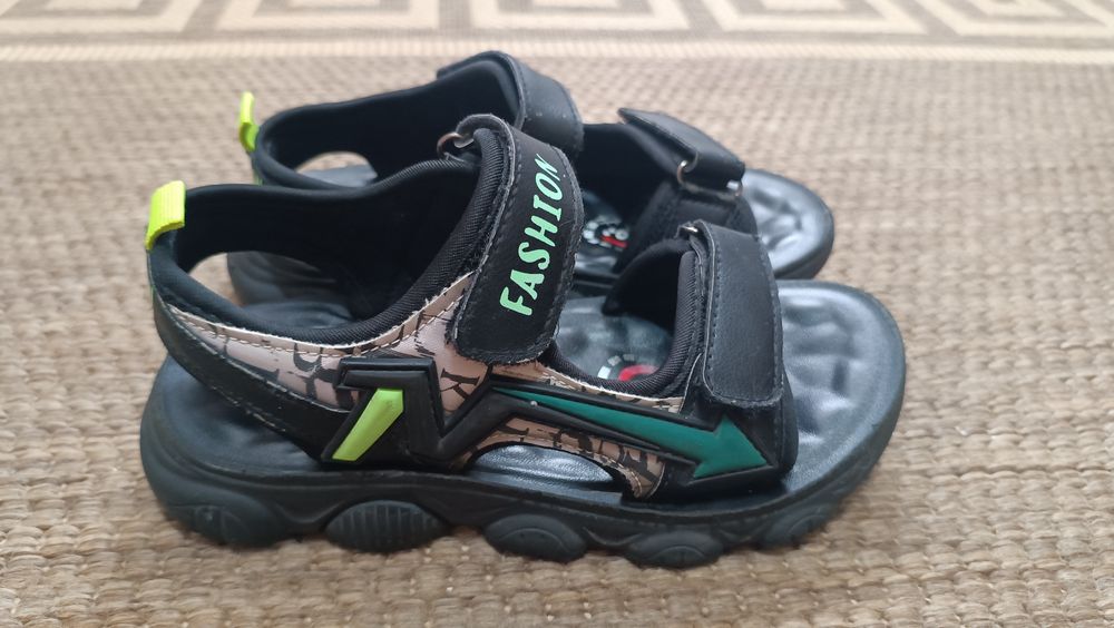 Босоножки летние