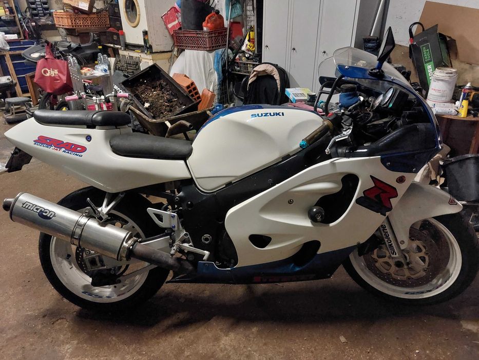 MOTO GSXR 600 Ano 1998