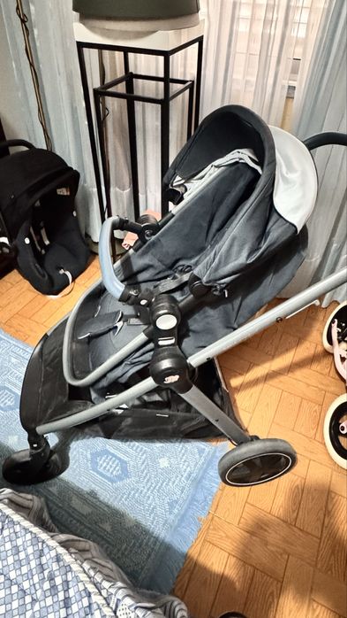 Carrinho de bébé Confort + Ovinho