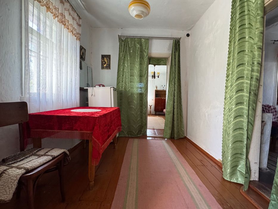 Продаж будинку с. Іванів - 30 сот!