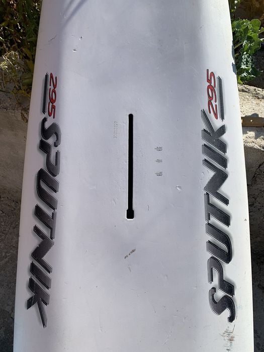 F2 Sputnik 295 de windsurf