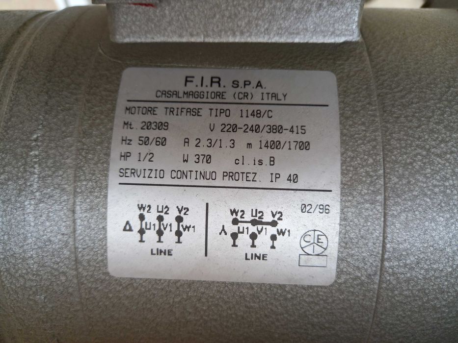 Maszyna do szycia przemysłowa podszywarka JUKI CB-641