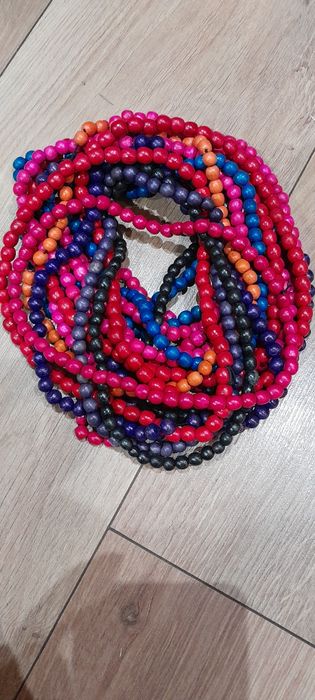 Naszyjnik z koralików drewnianych