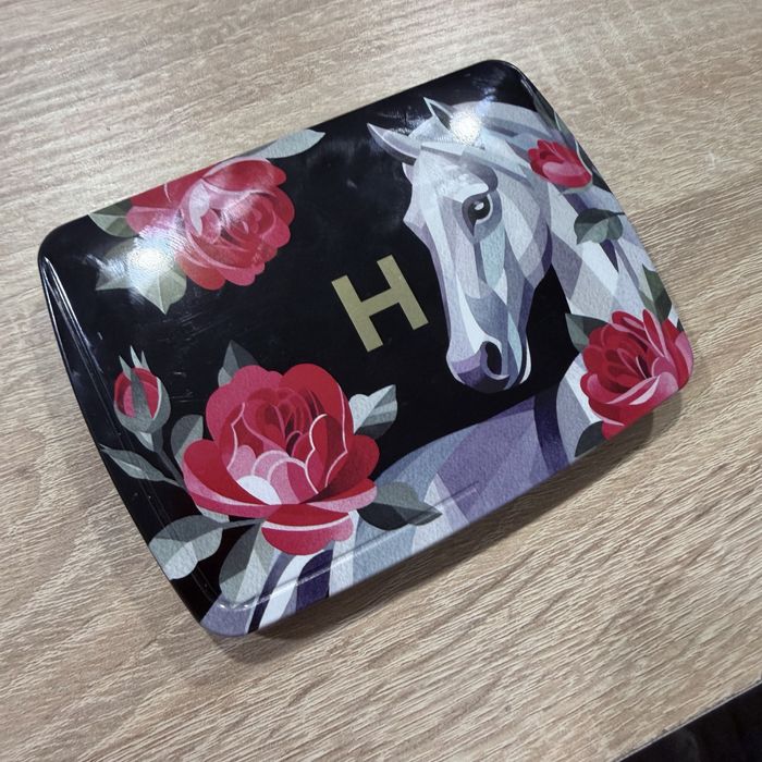 Палетка Кінь Hourglass