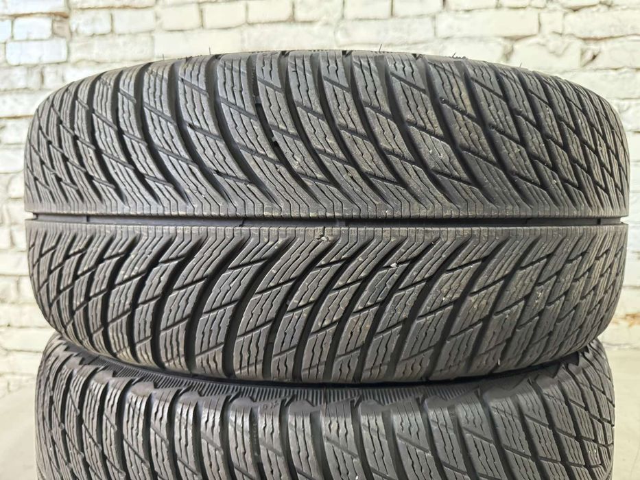 Зимові шини Michelin 225/45 R18