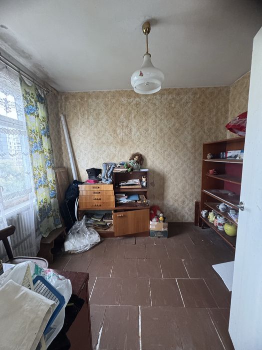 Продам Трехкомнатную квартиру на Юбилейной ул.Содружества.