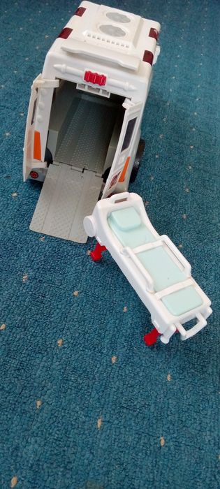 Машинка іграшкова швидка допомога музична велика