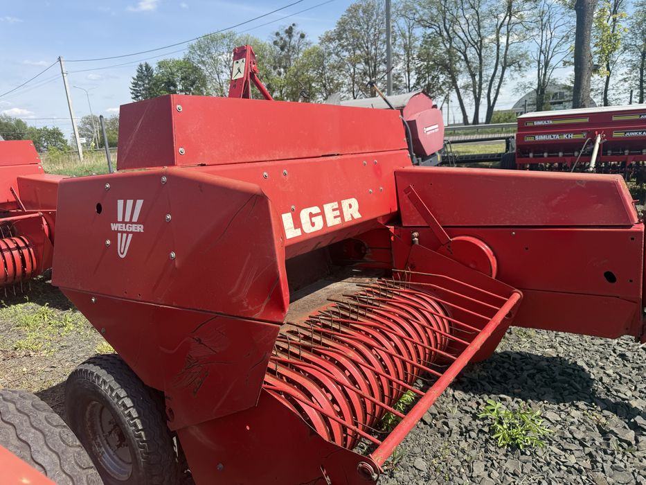 Прес-підбирач Welger AP400