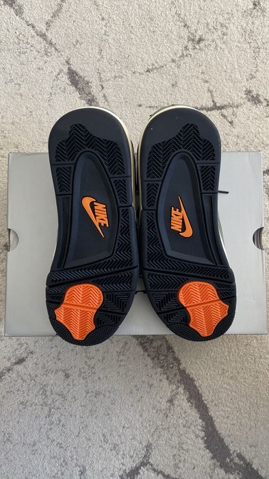 Jordan 4 Retro OG SP Undefeated
