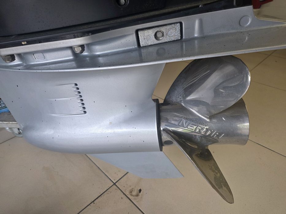 Silnik Mercury Verado Racing 400 koni Xl z 2016 roku
