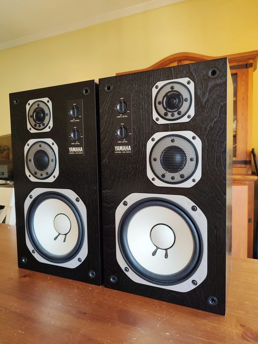 Yamaha NS-100M Colunas Monitoras de Referência