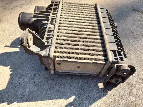 Radiador do intercooler TOYOTA Avensis Liftback (_T25_)