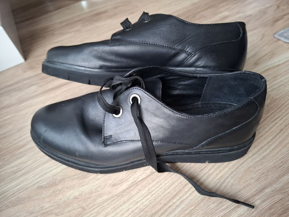 Pantofle półbuty skórzane damskie Lasocki