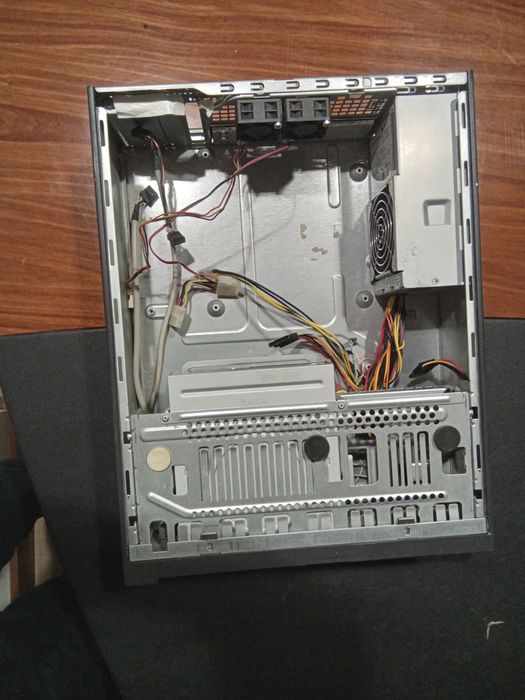 Caixa Slim para PC / Media Center + Fonte 250W