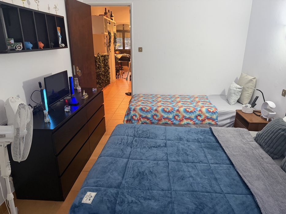 Quarto para arrendar na Póvoa de Santo Adrião Odivelas  450 mensal