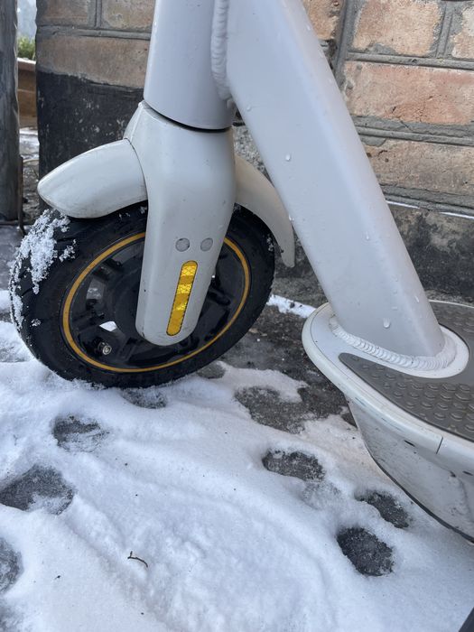 Електросамокат Ninebot KickScooter MAX G30 (не пересылаю, торг)