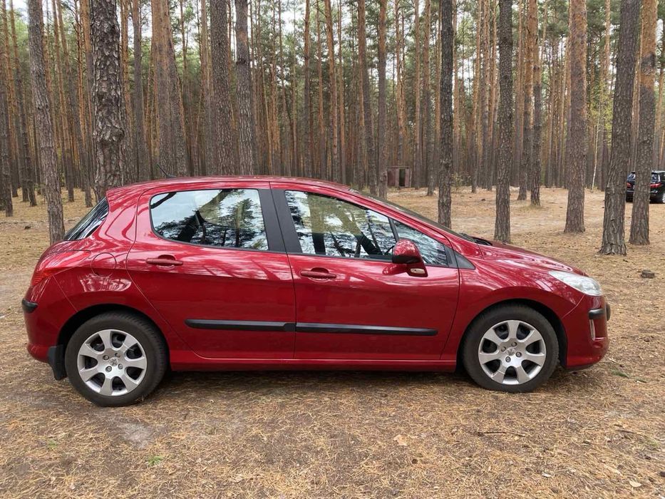 Автомобіль peugeot 308