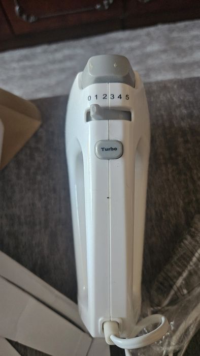 Ручной миксер ..