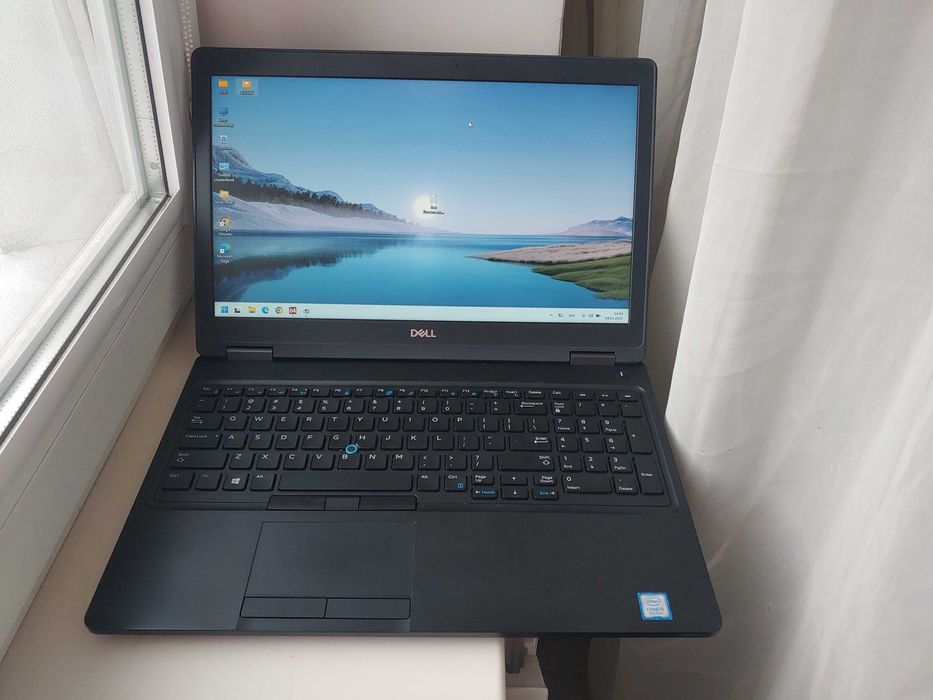 Dell Latitude 5590 15.6" i5-8350u 3.6GHz 8GB ssd 256GB