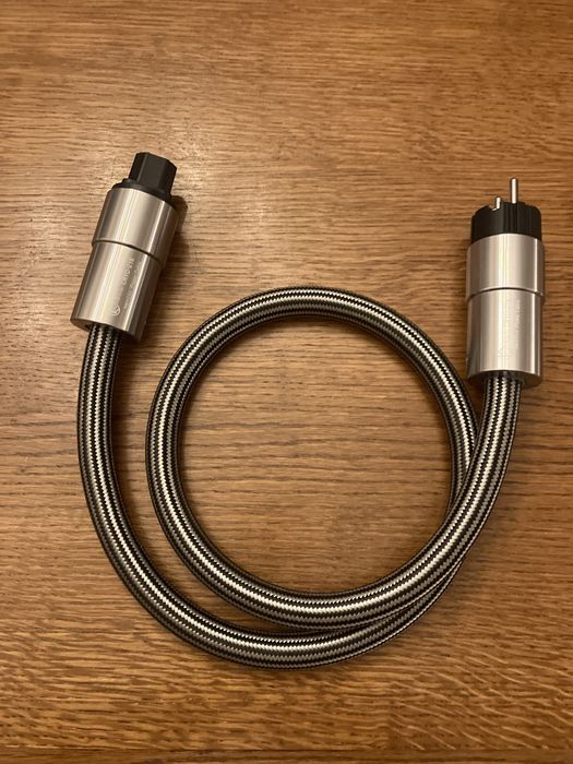 Kabel sieciowy audio Cyro 216